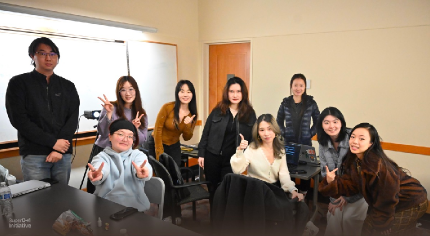 Super Session participants together in a room after Intro to Vibe Coding